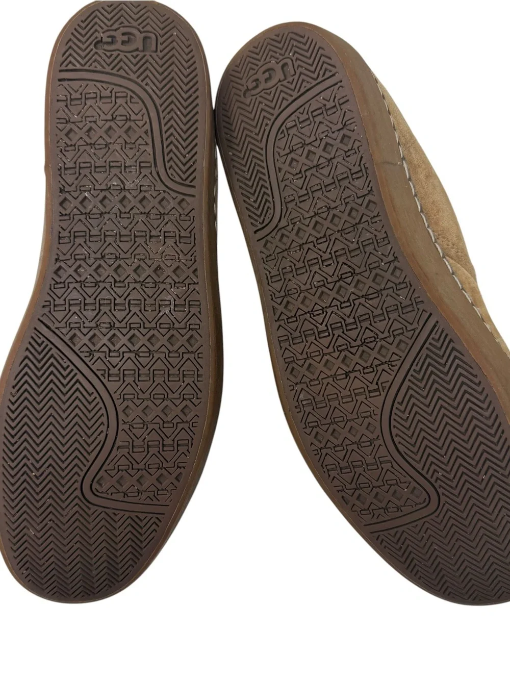 Ugg Bayonne Chukka Boots Men’s Size 9 suede